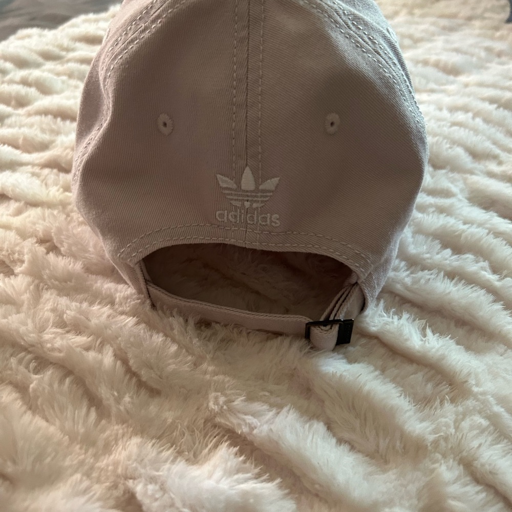 Adidas cap - Picture 2 of 2